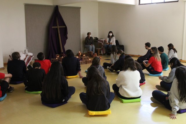 WEB NSDC 2022 - Semana Santa - Adoración a la Cruz2