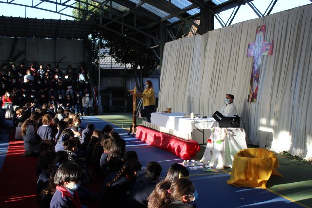 Eucaristía de Resurrección 2° y 3° Ciclo