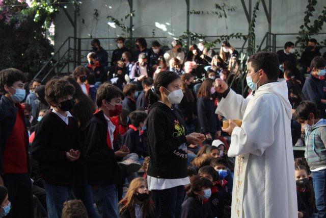 Eucaristía de Resurrección 2° y 3° Ciclo