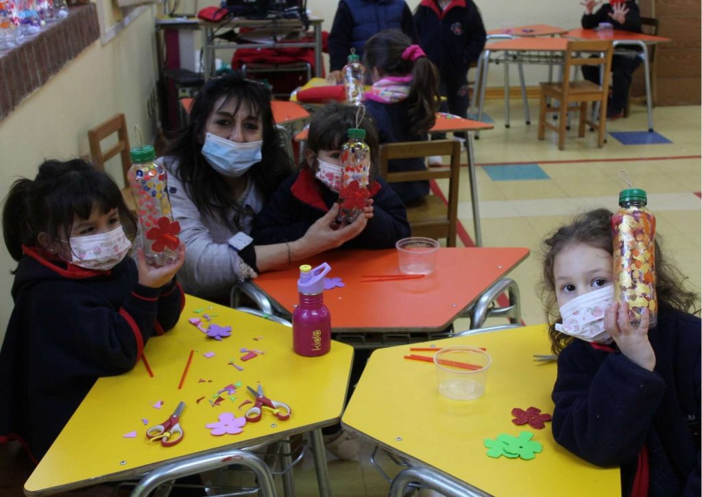 Construcción de bebederos para picaflor.