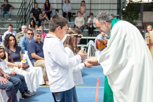 WEB NSDC 2022 - Primeras Comuniones en los 4° Básicos25