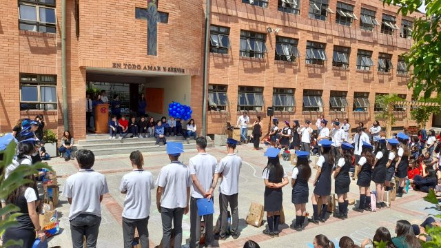 WEB NSDC 2022 - Despedida IV Medios - Recorrido de despedida 27