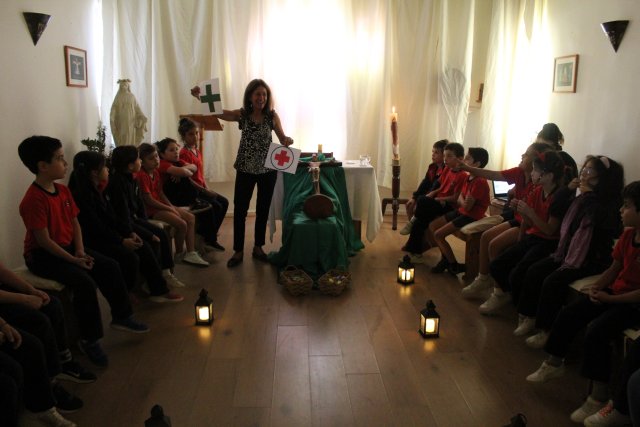 WEB NSDC 2023 - Semana Santa - Adoración a la Cruz 16