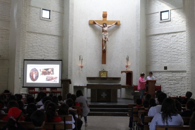 WEB NSDC 2023 - Semana Santa - Adoración a la Cruz 20