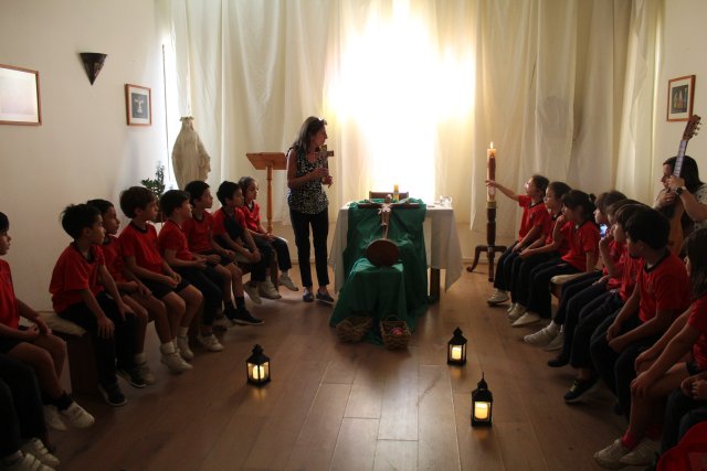 WEB NSDC 2023 - Semana Santa - Adoración a la Cruz 29