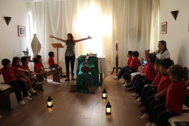 WEB NSDC 2023 - Semana Santa - Adoración a la Cruz 30