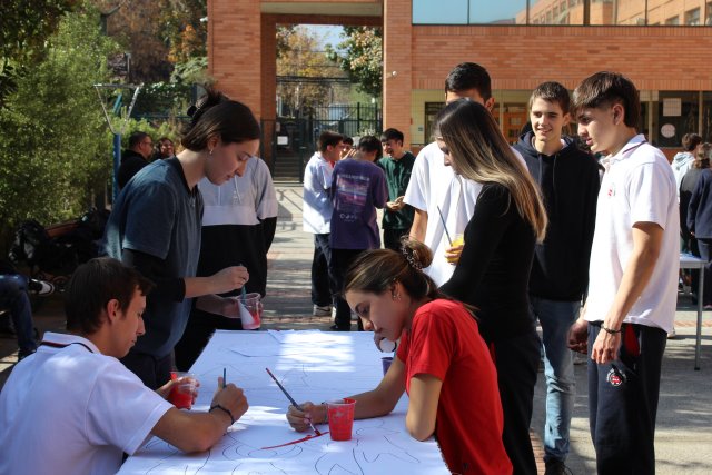 6 (2)WEB NSDC 2023 - III y IV Medios - Actividad con lienzos - Reflexión de jóvenes sobre nuestra sociedad