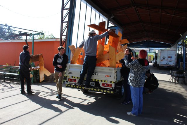 WEB NSDC 2023 - Tiempo Ignaciano - Entrega de materiales a la Villa Padre Hurtado - 01