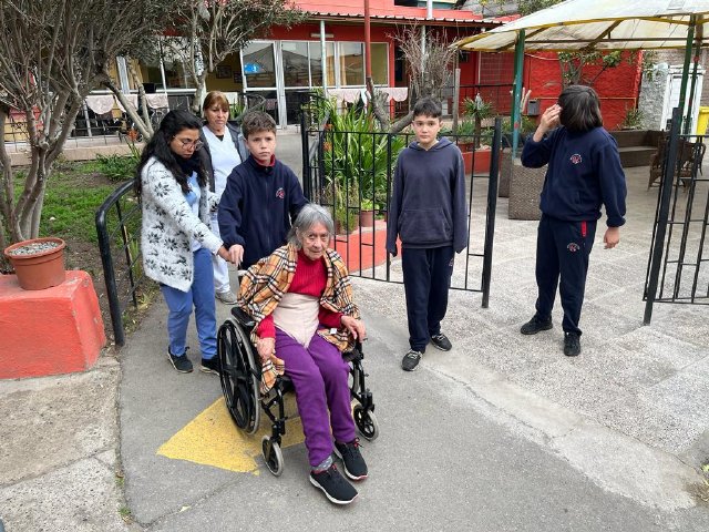 WEB NSDC 2023 - Tiempo Ignaciano - Visita de los 8° Básicos a la Villa de Padre Hurtado - Día de la Solidaridad - 15