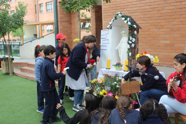 WEB NSDC 2023 - Celebración del Mes de María 25